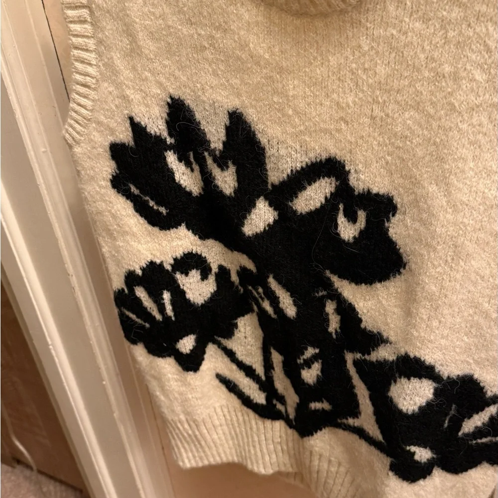 Anthropologie Maeve Graphic Floral Sweater Vest - Picture 4 of 5